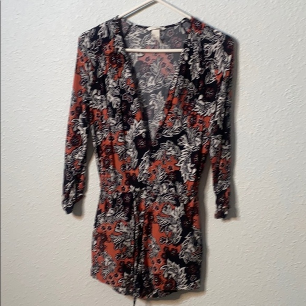 💜💜 Sexy V Plunging Super Short Mini Romper H & M Size 2